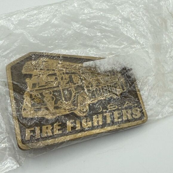 USA Firefighters Fire Truck Fireman Vintage Gold Tone Commemorative Belt Buckle - Picture 1 of 7